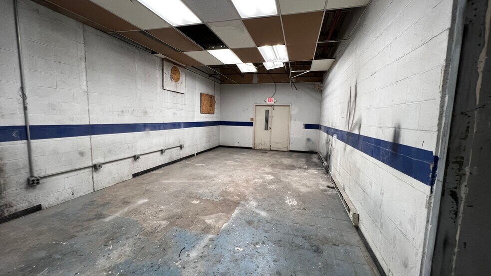 More Photos Of 1727-1801 Union Blvd, Allentown Warehouse For Lease