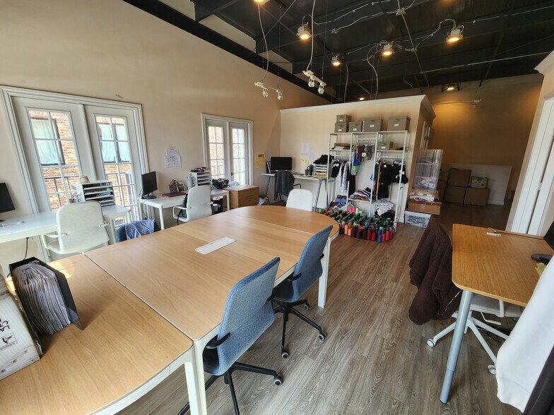 More Photos Of 23923 Gosling Rd, Spring Unknown For Lease