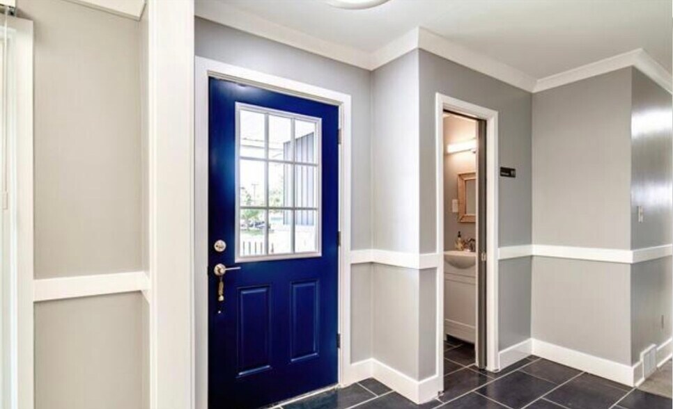 More Photos Of 30018 Orchard Lake Rd, Farmington Hills Medical For Sale