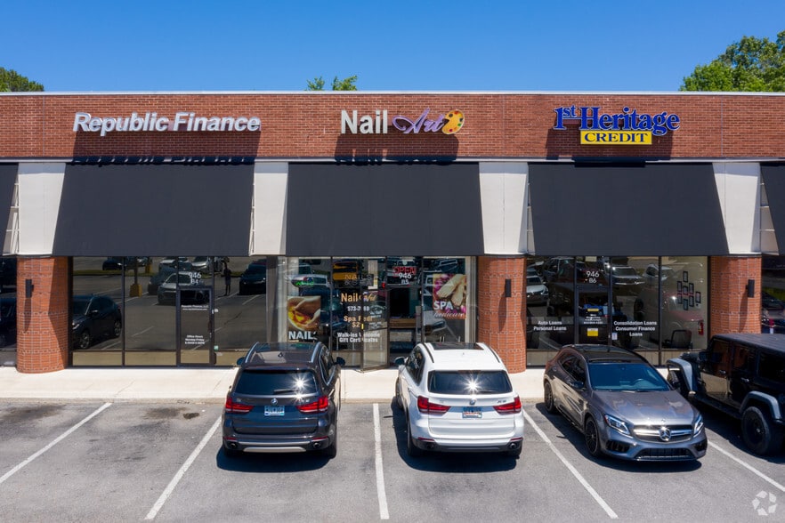 More Photos Of 946 Orleans Rd, Charleston Unknown For Lease