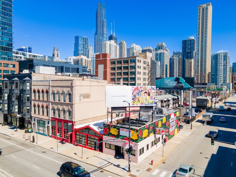 More Photos Of 601 N Wells St, Chicago Freestanding For Lease
