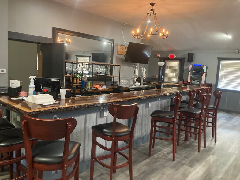 More Photos Of 3 Tompkins Rd, Verbank Restaurant For Lease
