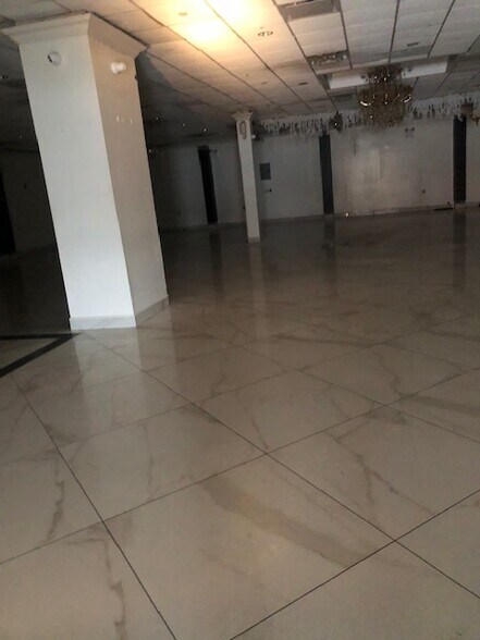 More Photos Of 1363-1372 Utica Ave, Brooklyn Storefront Retail Office For Lease