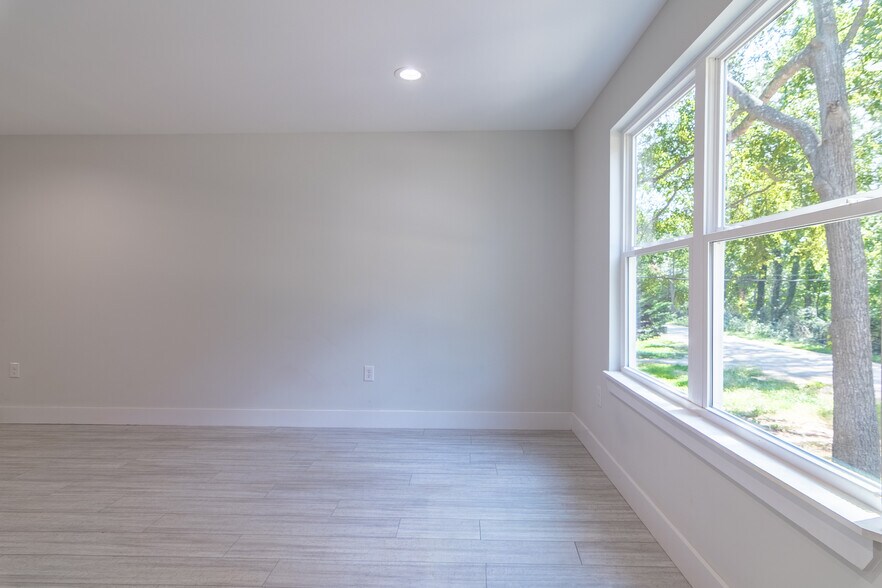 More Photos Of , Anderson Multifamily For Sale