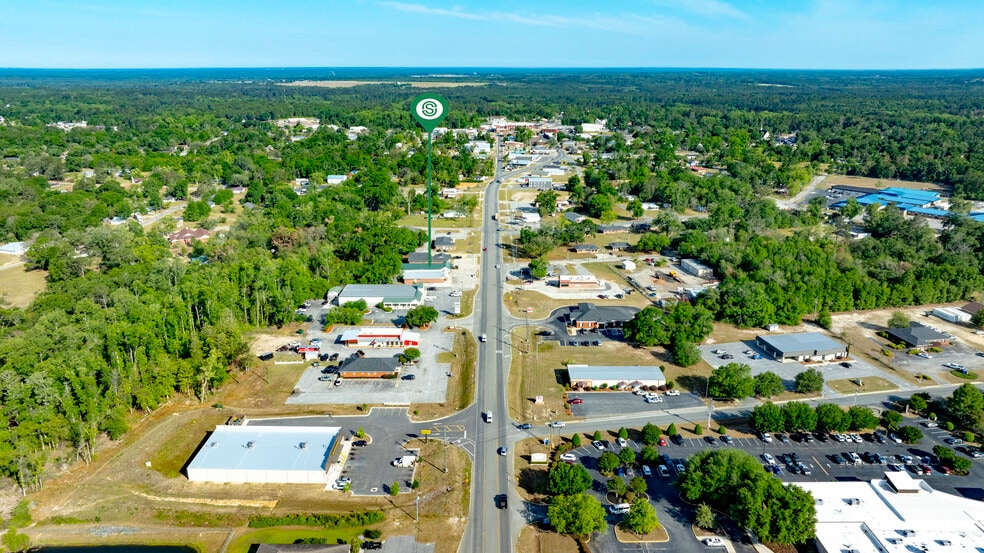 More Photos Of 208 S Main St, Reidsville Freestanding For Sale