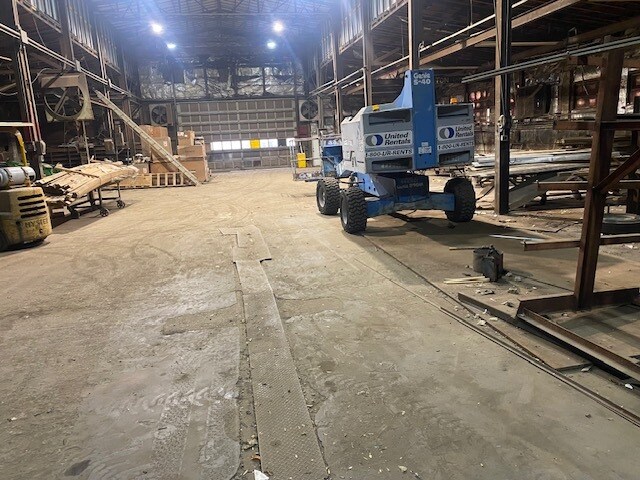 More Photos Of 813 S Reading Ave, Boyertown Manufacturing For Lease