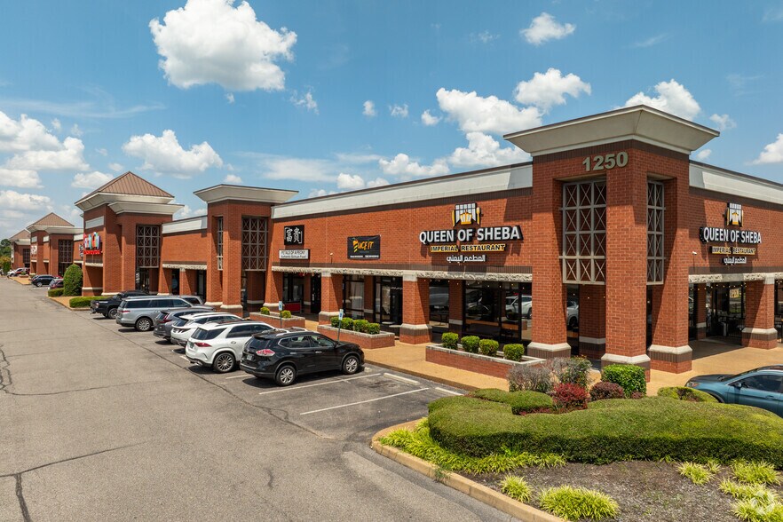 Primary Photo Of 1250 N Germantown Pky, Cordova General Retail For Lease
