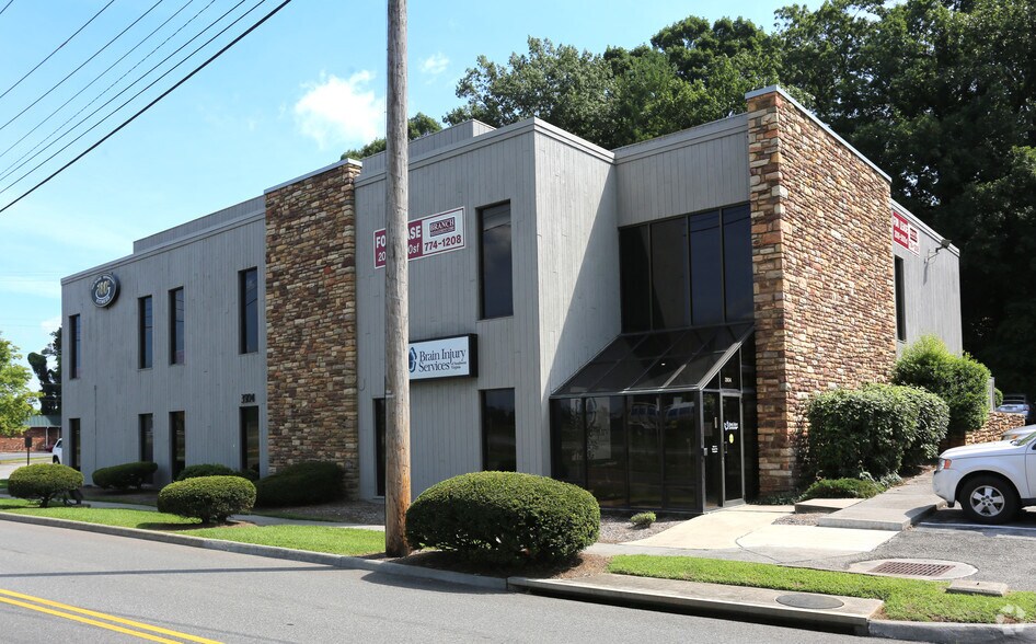 Primary Photo Of 3902-3904 Franklin Rd, Roanoke Office For Lease