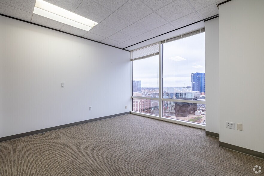 Photo of 11st Floor Ste 1135