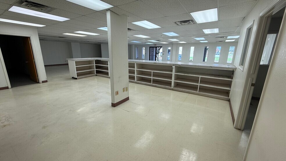 More Photos Of 1718 S 28th Ave, Edinburg Warehouse For Lease