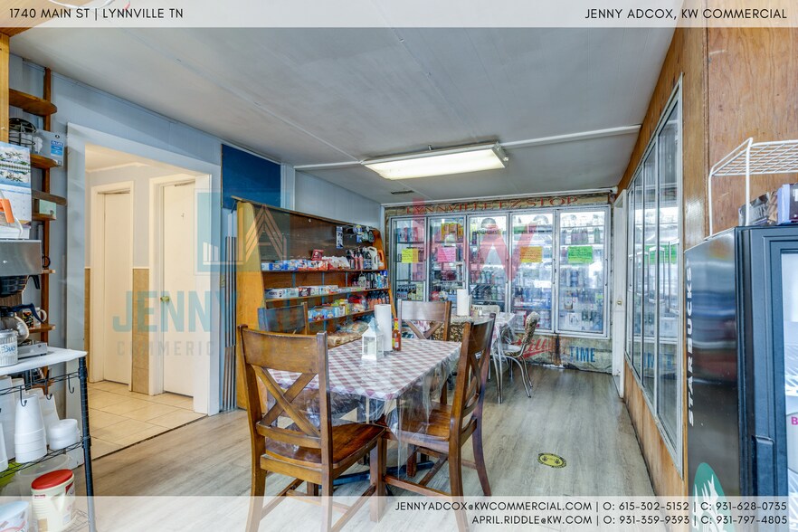 More Photos Of 1740 Main St, Lynnville General Retail For Sale