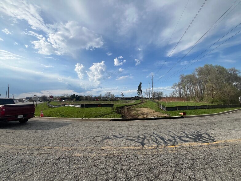 More Photos Of 2405 Morthland Dr, Valparaiso Land For Sale