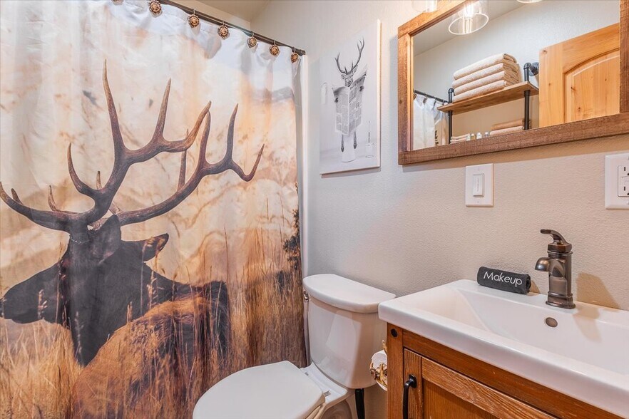 More Photos Of 486 S Middle Fork Rd, Garden Valley Hotel For Sale