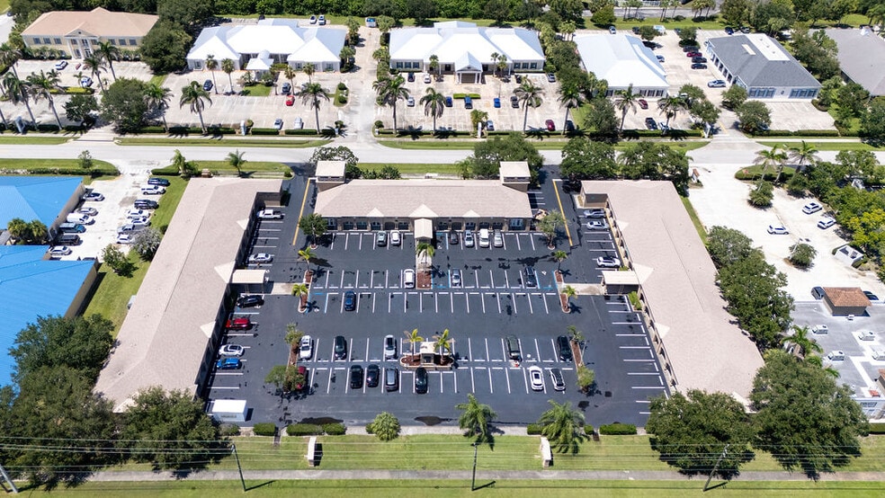 More Photos Of 923-931 37th Pl, Vero Beach Medical For Lease
