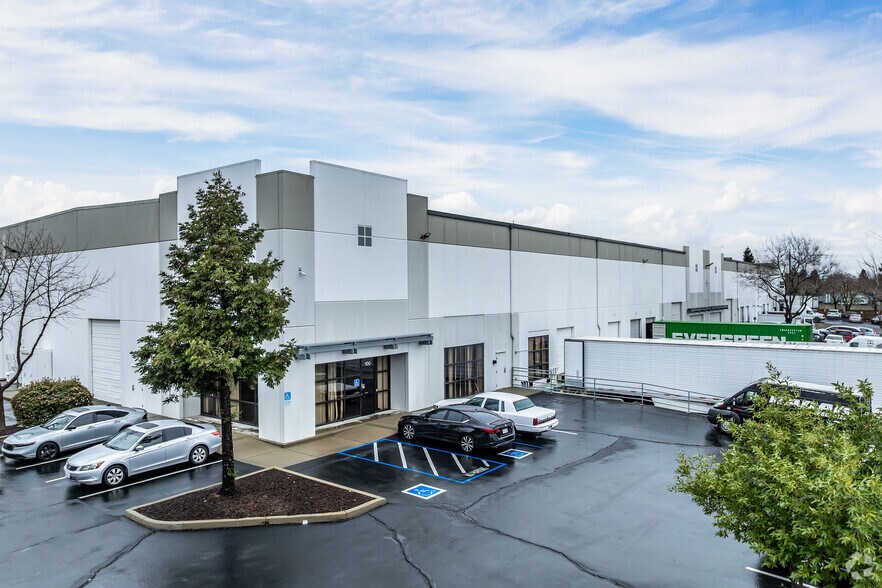 More Photos Of 5091 Kelton Way, Sacramento Warehouse For Lease