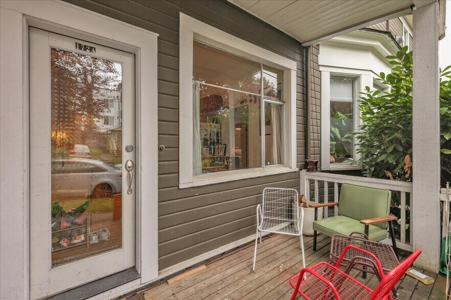 More Photos Of 172 16th Ave, Seattle Multifamily For Sale