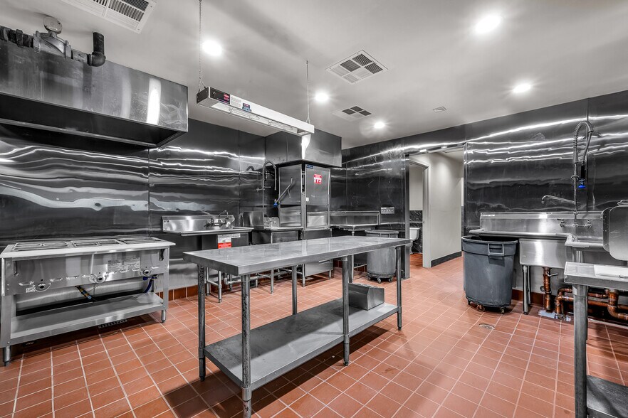 More Photos Of 658 Lebec Rd, Lebec Restaurant For Sale