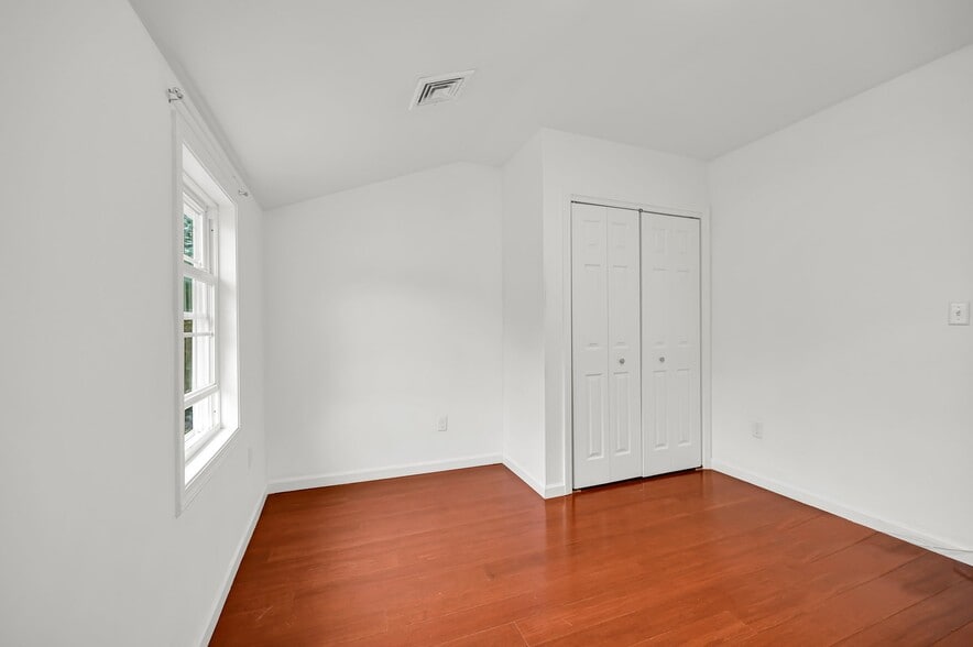 More Photos Of 134 Haven Ave, Mount Vernon Apartments For Sale