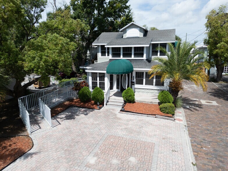 More Photos Of 216 Mirror Lake Dr N, Saint Petersburg Office For Lease