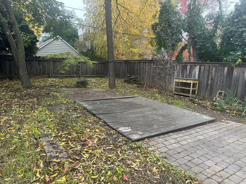 More Photos Of 150 W Stadium Dr, Stockton Apartments For Sale