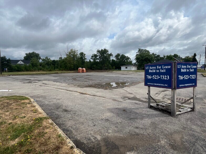 More Photos Of 3620 Walden Ave, Lancaster Land For Lease