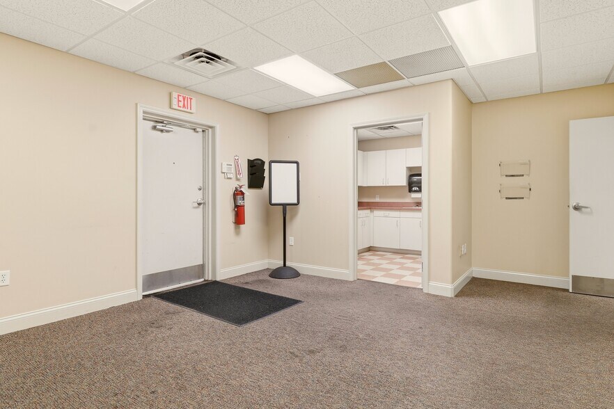 More Photos Of 9 San Bartola Dr, Saint Augustine Medical For Sale