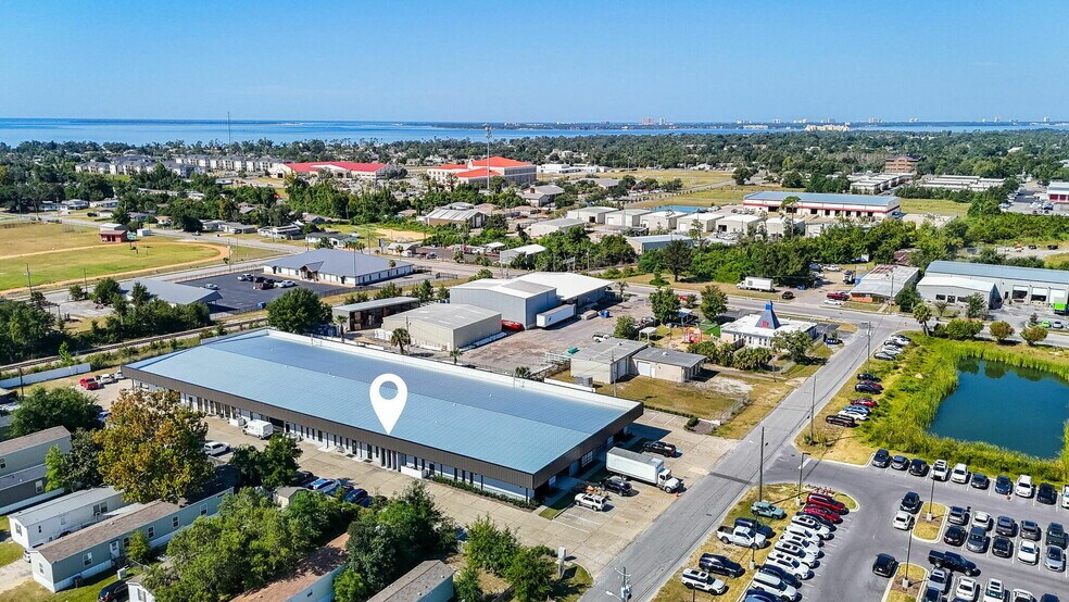 More Photos Of 651 W 14th St, Panama City Flex For Lease