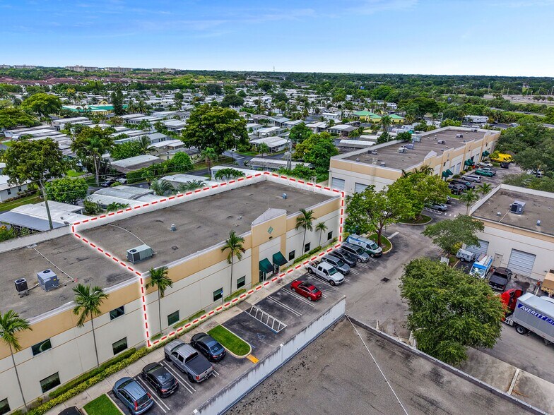 More Photos Of 917 NW 31st Ave, Pompano Beach Service For Sale