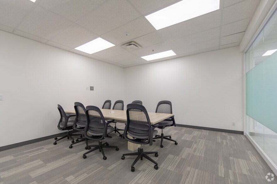 More Photos Of 74 Victoria St and 137 Yonge St, Toronto Office For Lease