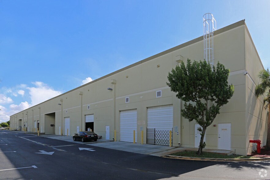 More Photos Of 1100 SW 10th St, Delray Beach Warehouse For Lease
