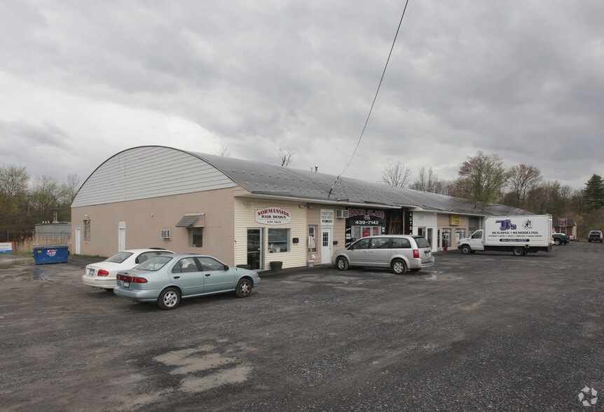 Primary Photo Of 154-156 Delaware Ave, Delmar Showroom For Lease
