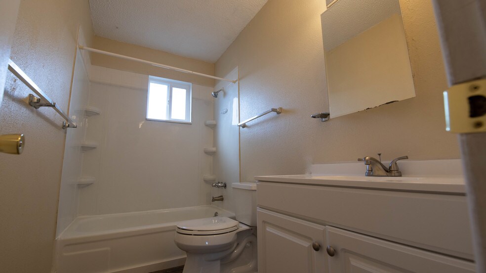 More Photos Of 334 S Archdale Dr, Pueblo West Apartments For Sale