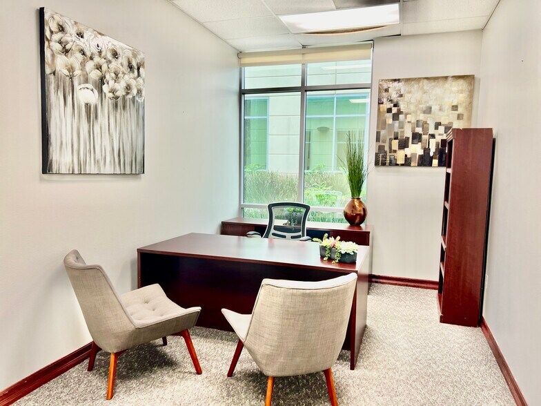 More Photos Of 2244 Faraday Ave, Carlsbad Coworking Space