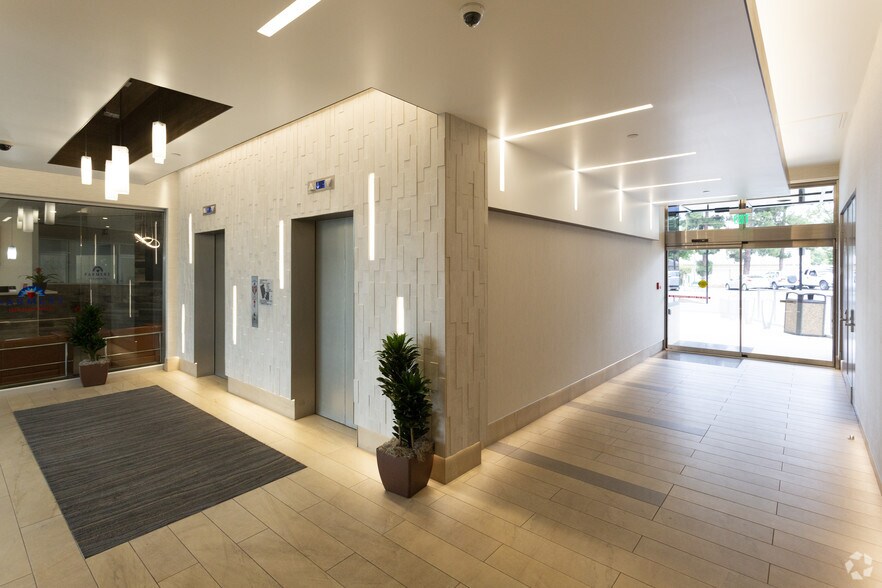 More Photos Of 4401 N Atlantic Ave, Long Beach Office For Lease