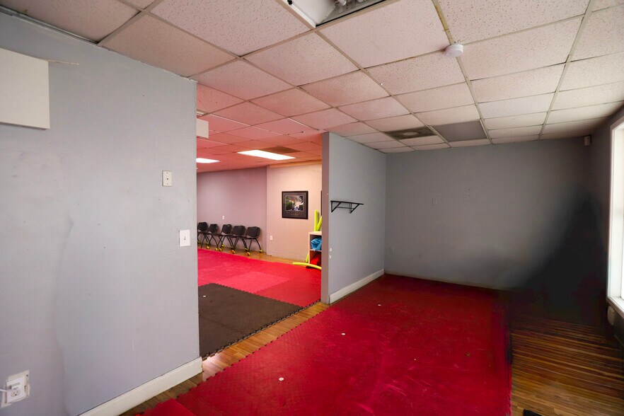 More Photos Of 500 NW 60th St, Gainesville Storefront Retail Office For Lease