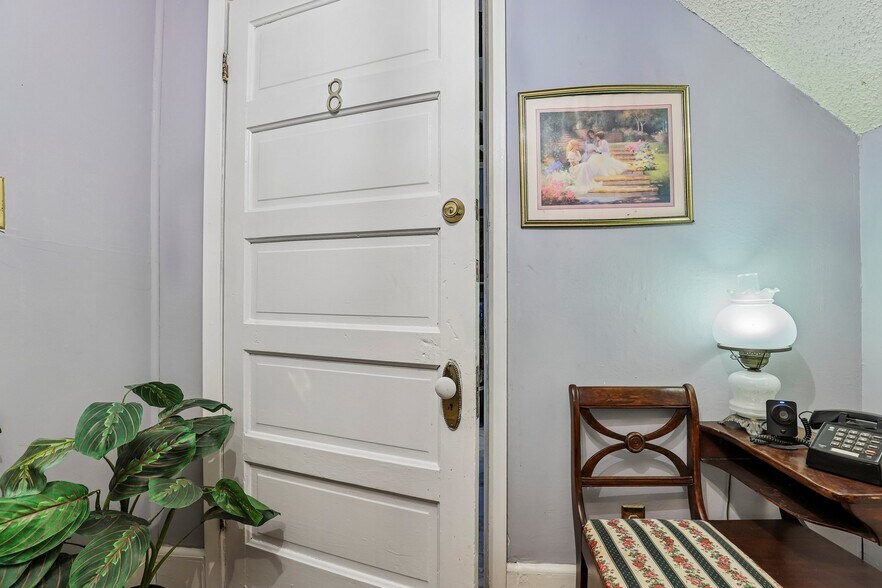 More Photos Of 421 Howard St, San Antonio Hospitality For Sale