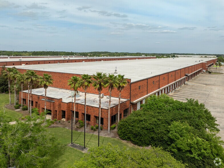 Primary Photo Of 4601 Bulls Bay Hwy, Jacksonville Warehouse For Lease