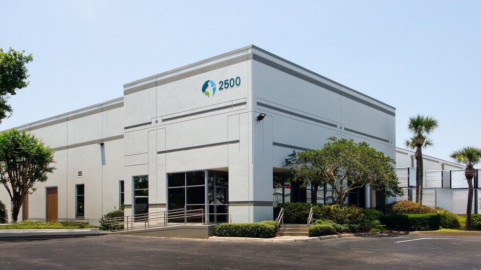 Primary Photo Of 2500 Principal Row, Orlando Warehouse For Lease