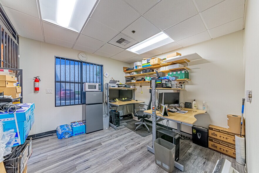 More Photos Of 2005 Raymer Ave, Fullerton Warehouse For Sale