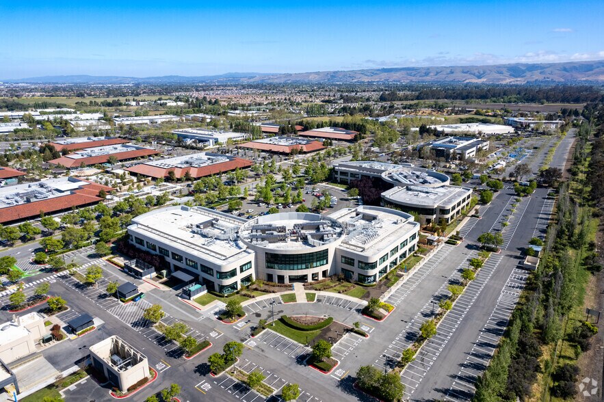 More Photos Of 6750 Dumbarton Cir, Fremont Office For Lease