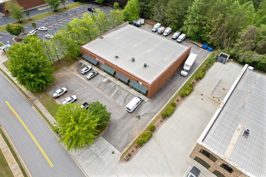 More Photos Of 5322 Palmero Ct, Buford Light Distribution For Lease