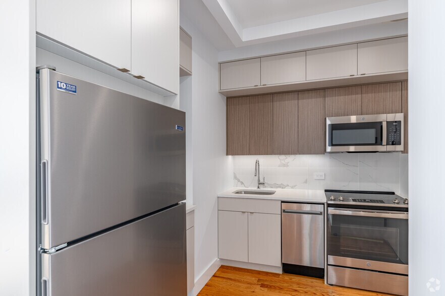 More Photos Of 2715 Fulton St, Brooklyn Apartments For Lease