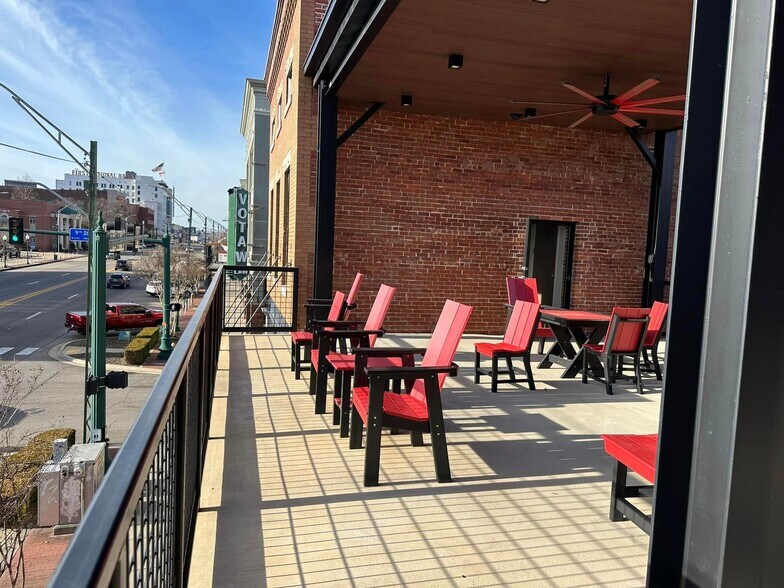 More Photos Of 901-911 Garrison Ave, Fort Smith Apartments For Lease