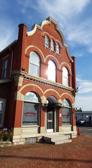 More Photos Of 1584-1586 S High St, Columbus Storefront Retail Residential For Sale