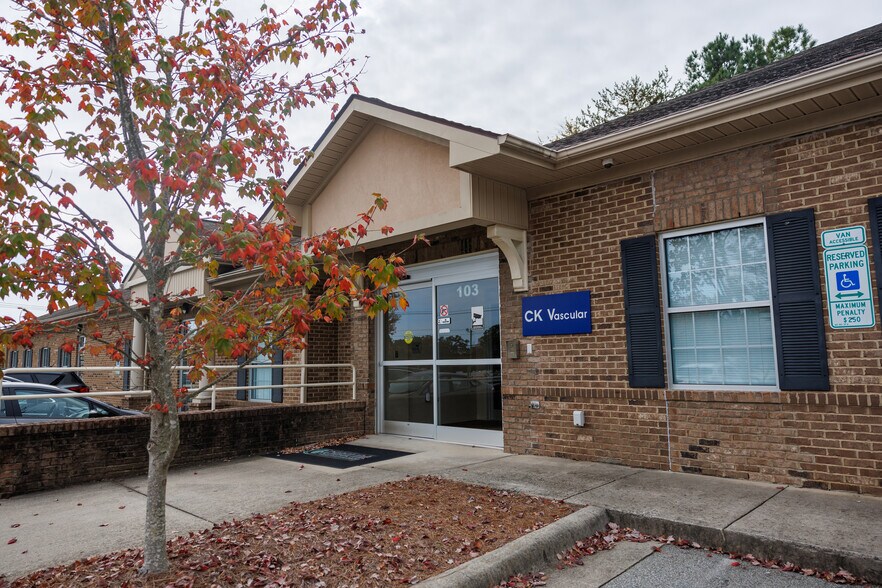 Primary Photo Of 1305 Lees Chapel Rd, Greensboro Medical For Sale