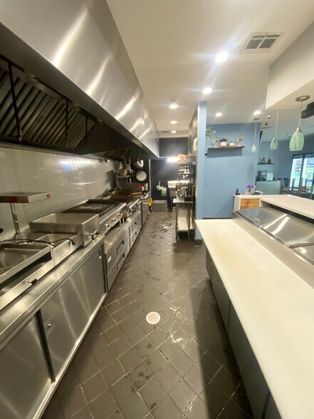 More Photos Of 897 Ringwood Ave, Haskell Restaurant For Sale