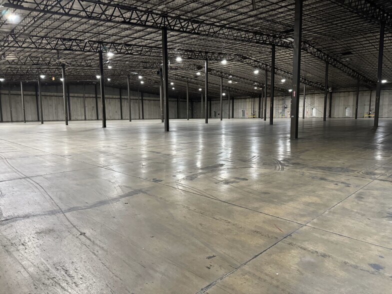 More Photos Of 2294 Molly Pitcher Hwy, Chambersburg Distribution For Lease