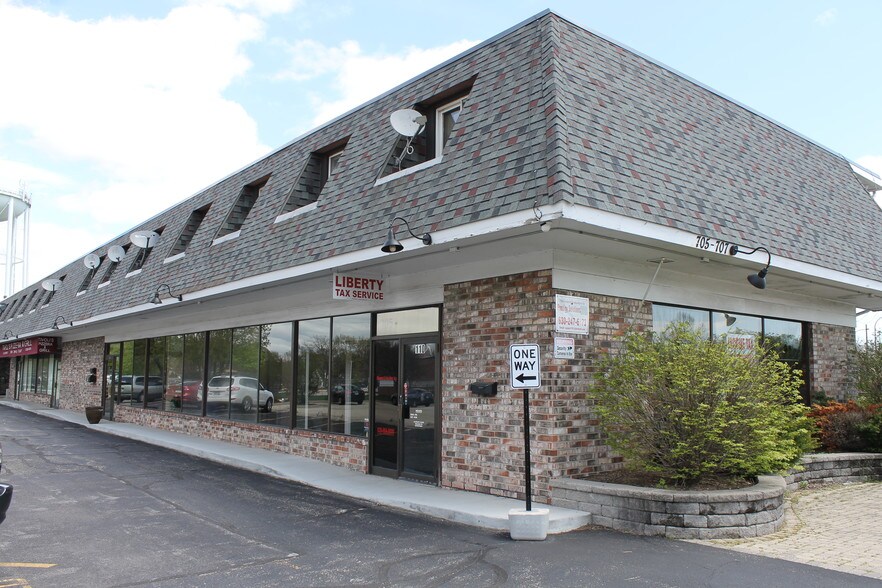 More Photos Of 705-707 E State St, Geneva Unknown For Lease