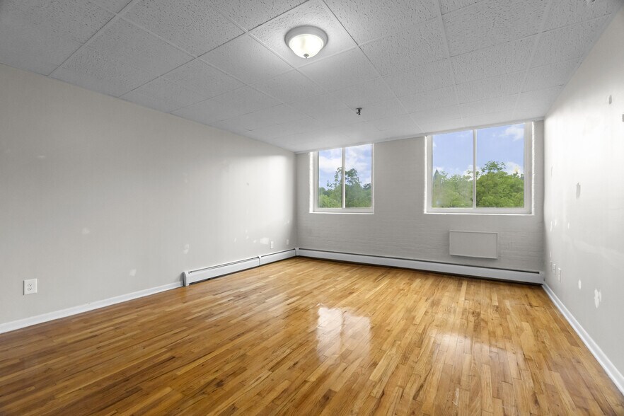 More Photos Of 71 Catlin St, Meriden Multifamily For Sale