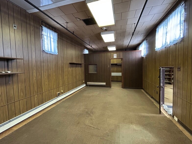 More Photos Of 3521 F St, Philadelphia Warehouse For Sale